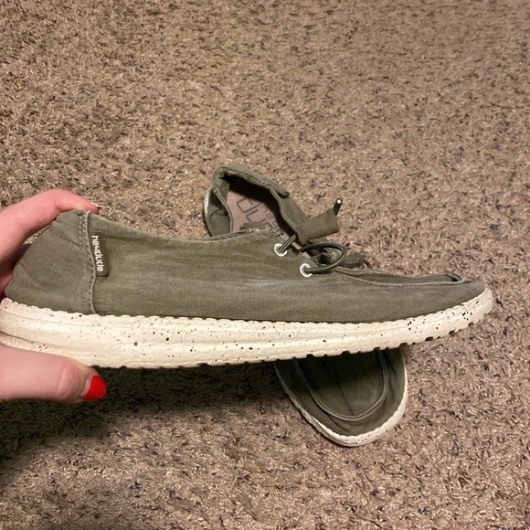 Hey Dudes - Picture 2 of 3